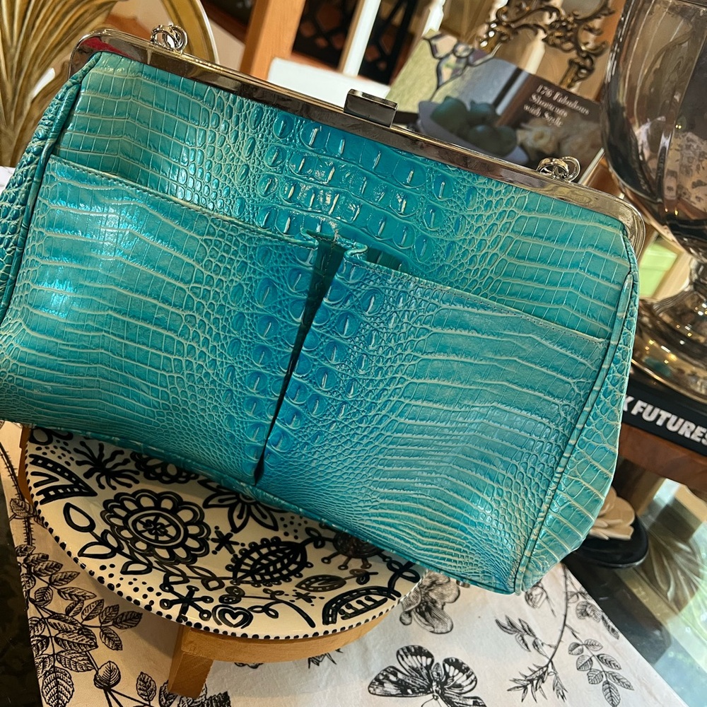 Chic Turquoise Crocodile-Embossed Clutch